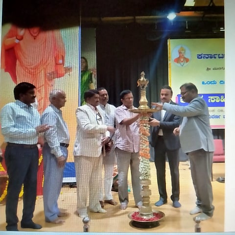 ಕವಿವಿ ಸುವರ್ಣ ಮಹೋತ್ಸವ ಸಭಾಭವನದಲ್ಲಿ ರಾಷ್ಟ್ರೀಯ ವಿಚಾರ ಸಂಕಿರಣ ಉದ್ಘಾಟನೆ