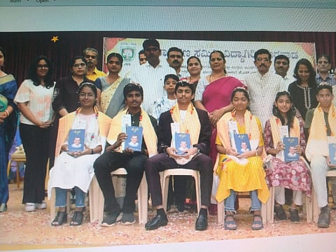 ಧಾರವಾಡ ಜೆಎಸ್ ಎಸ್ ನಲ್ಲಿ ವಿದ್ಯಾರ್ಥಿಗಳಿಗೆ ಸನ್ಮಾನ