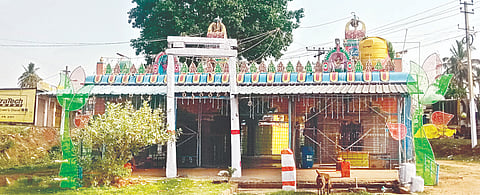  ದೊಡ್ಡಮ್ಮ ಕರಿಯಮ್ಮ ದೇವಸ್ಥಾನದ ಹೊರನೋಟ.