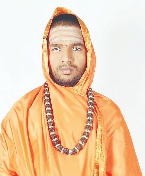 ಶ್ರೀಮದ್ ರಂಭಾಪುರಿ ವೀರ ಸಿಂಹಾಸನ ಶಾಖಾ  ಸಂಸ್ಥಾನ ಹಿರೇಮಠದ ಪೀಠಾಧ್ಯಕ್ಷರಾದ ಶ್ರೀಸದಾಶಿವ ಶಿವಾಚಾರ್ಯ ಮಹಾಸ್ವಾಮಿಗಳು.
