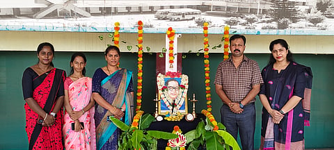 ಶ್ರೀರಂಗಪಟ್ಟಣದ ಗಂಜಾಂನ ರಿವರ್ ವ್ಯಾಲಿ ಶಿಕ್ಷಣ ಸಂಸ್ಥೆಯಲ್ಲಿ ಆಯೋಜಿಸಿದ್ದ ಡಾ.ಅಂಬೇಡ್ಕರ್ ಜಯಂತಿ ಆಚರಿಸಲಾಯಿತು. ಸಂಸ್ಥೆ ಅಧ್ಯಕ್ಷ ಆರ್.ಆದರ್ಶ, ಟ್ರಸ್ಟಿ ಎಸ್.ಪಿ.ನಮ್ರತಾ, ಆಡಳಿತಾಧಿಕಾರಿ ಭಾನುಪ್ರಿಯಾ, ಪ್ರಾಂಪ್ರಾಂಶುಪಾಲ ರಾಘವೇಂದ್ರ, ಮುಖ್ಯ ಶಿಕ್ಷಕಿ ಸ್ಪಂದನಾ ಇದ್ದರು.