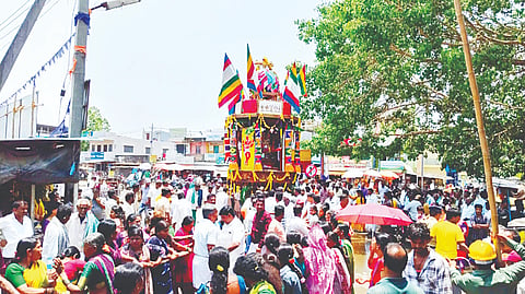 ಪಟ್ಟಣದ ಇತಿಹಾಸ ಪ್ರಸಿದ್ಧ ಶ್ರೀ ಲಕ್ಷ್ಮೀ ವರದರಾಜಸ್ವಾಮಿ 14ನೇ ವರ್ಷದ ಬ್ರಹ್ಮ ರಥೋತ್ಸವ ಸೋಮವಾರ ವಿಜೃಂಭಣೆಯಿಂದ ಜರುಗಿತು.