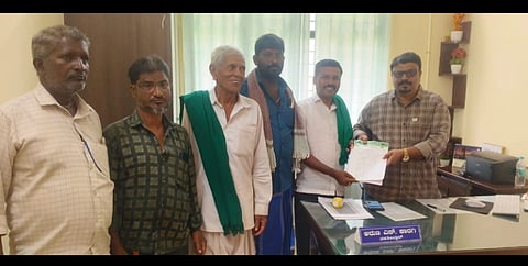 ಮನವಿ ಸಲ್ಲಿಕೆ