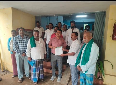 ಮನವಿ ಸಲ್ಲಿಕೆ