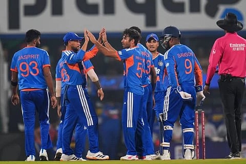 ಬೂಮ್ರ ,ಬಿಷ್ಣೋಯಿ ಮಾರಕ ಬೌಲಿಂಗ್​ ದಾಳಿ​: ಸ್ಪರ್ಧಾತ್ಮಕ ಮೊತ್ತ ಕಲೆಕಾಕಿದ ಕಿವೀಸ್