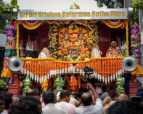 ಇಸ್ಕಾನ್ ದೇವಾಲಯದಲ್ಲಿ ನಡೆದ ಶ್ರೀಕೃಷ್ಣ ಬಲರಾಮರ 41ನೇ ವಾರ್ಷಿಕ ರಥೋತ್ಸವದ ದೃಶ್ಯ. 
