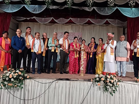 ಉಡುಪಿಯಲ್ಲಿ ಆಯೋಜಿಸಿದ್ದ ಜಾನಪದ ಮತ್ತು ಯಕ್ಷಗಾನ ಸಂಭ್ರಮ ಕಾರ್ಯಕ್ರಮವನ್ನು ಸಪ್ನಾ ಸುರೇಶ್​ ಉದ್ಘಾಟಿಸಿದರು. ತಲ್ಲೂರು ಗಿರಿಜಾ ಶೆಟ್ಟಿ, ಡಾ.ತಲ್ಲೂರು ಶಿವರಾಮ ಶೆಟ್ಟಿ ಪೂರ್ಣಿಮಾ, ಲೋಕಯ್ಯ ಶೇರಾ, ಹರಿಪ್ರಸಾದ ರೈ, ಸುನೀಲಕುಮಾರ್​ ಶೆಟ್ಟಿ, ವೈ.ಶಶಿಧರ್​ ಶೆಟ್ಟಿ, ರವೀಂದ್ರ ಕರ್ಕೇರ, ಶಾಲಿನಿ ಡಿ. ಬಂಗೇರ, ರವಿರಾಜ್​ ನಾಯಕ್​ ಇದ್ದರು.