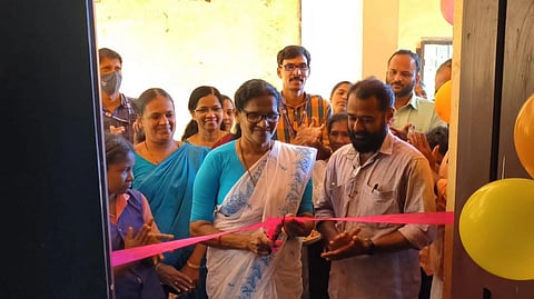 ಪರಪ್ಪ ಬ್ಲಾಕ್ ಶಾಲೆಯೊಂದರಲ್ಲಿ ಆರಂಭಿಸಲಾದ ಜಿಯೋ ಲ್ಯಾಬ್‌ನ ಉದ್ಘಾಟನೆ ನಡೆಯಿತು.