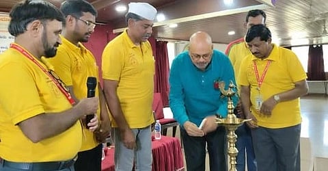 ಉಡುಪಿಯಲ್ಲಿ ಆಯೋಜಿಸಿದ್ದ ಕಾನೂನು-ಕಾಯಿದೆ ಅರಿವು ಕಾರ್ಯಾಗಾರವನ್ನು ಡಾ. ಪಿ.ವಿ. ಭಂಡಾರಿ ಉದ್ಘಾಟಿಸಿದರು. ಮಂಜುನಾಥ್​ ಎಸ್​., ಮಂಜುನಾಥ್​ ಹಿರೇಚೌಟಿ, ದೀಪಕ್​ ಸಿ.ಎನ್​., ವಿ.ಆರ್​. ಮರಾಠೆ ಇದ್ದರು.