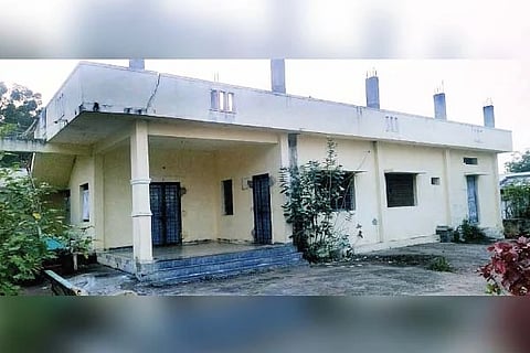 ನ್ಯಾಯಾಲಯದ ನಿಯೋಜಿತ ಕಟ್ಟಡದ ನೋಟ.