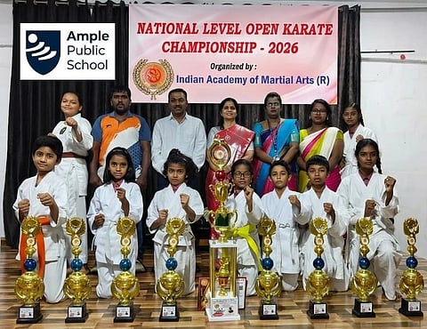 ಇಂಡಿಯನ್ ಅಕಾಡೆಮಿ ಆಫ್ ಮಾರ್ಷಿಯಲ್ ಆರ್ಟ್ಸ್ ವತಿಯಿಂದ ಆಯೋಜಿಸಿದ್ದ ರಾಷ್ಟ್ರೀಯ ಮಟ್ಟದ ಓಪನ್ ಕರಾಟೆ ಚಾಂಪಿಯನ್‌ಶಿಪ್ ಸ್ಪರ್ಧೆಯಲ್ಲಿ  ಬೆಂಗಳೂರಿನ ಆ್ಯಂಪಲ್ ಪಬ್ಲಿಕ್ ಶಾಲೆಯ ವಿದ್ಯಾರ್ಥಿಗಳು ಪ್ರಥಮ ಸ್ಥಾನ ಗಳಿಸಿದರು. 