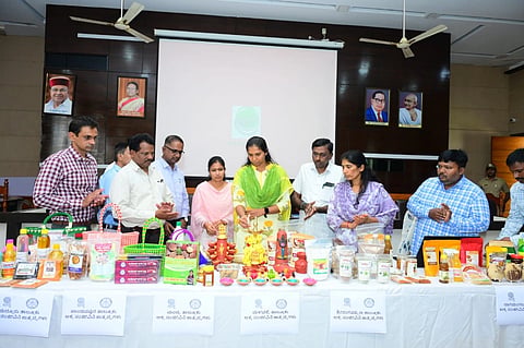 ಮಂಡ್ಯ ನಗರದಲ್ಲಿ ಆಯೋಜಿಸಿದ್ದ ತರಬೇತಿ ಕಾರ್ಯಾಗಾರವನ್ನು ಜಿಲ್ಲಾ ಪಂಚಾಯಿತಿ ಸಿಇಒ ಕೆ.ಆರ್.ನಂದಿನಿ ಉದ್ಘಾಟಿಸಿದರು.