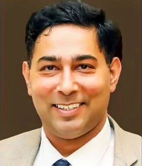 ಅದಾನಿ ಗ್ರೂಪ್​ನ ಕಾರ್ಯನಿರ್ವಾಹಕ ನಿರ್ದೇಶಕ, ಅಧ್ಯಕ್ಷ ಕಿಶೋರ್​ ಆಳ್ವ.