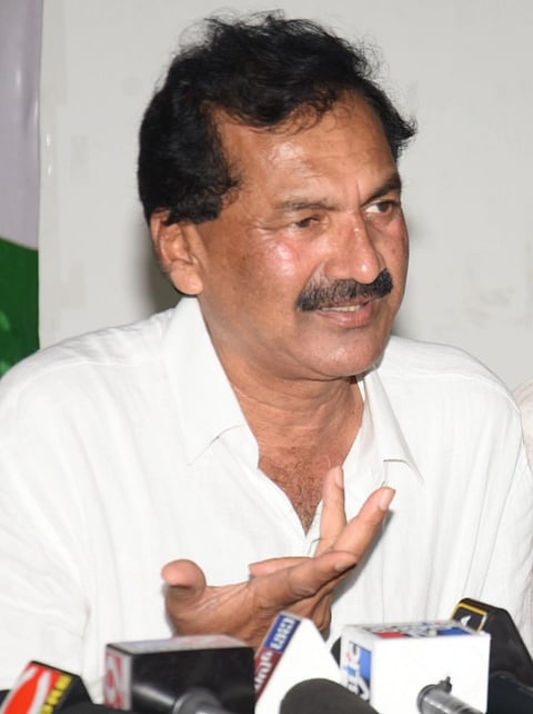 ಕಾಂಗ್ರೆಸ್ ವಕ್ತಾರ ಎಂ.ಲಕ್ಷ್ಮಣ್ 