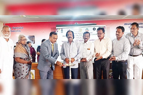 ಲಿಂಗಸುಗೂರಿನಲ್ಲಿ ಹಿರಿಯ ನಾಗರಿಕರ ದಿನಾಚರಣೆ ಕಾರ್ಯಕ್ರಮವನ್ನು ಪ್ರಧಾನ ಸಿವಿಲ್ ನ್ಯಾಯಾಧೀಶ ಅಂಬಣ್ಣ ಕೆ. ಉದ್ಘಾಟಿಸಿದರು. 