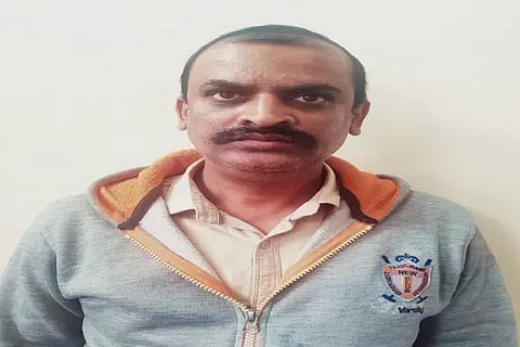 ಲೋಕಾ ಬಲೆಗೆ ಬಿದ್ದ ಕಿತ್ತೂರು ರಾಣಿ ಚನ್ನಮ್ಮ ವಸತಿ ಶಾಲೆ ಪ್ರಾಚಾರ್ಯ ನಾಮದೇವ.