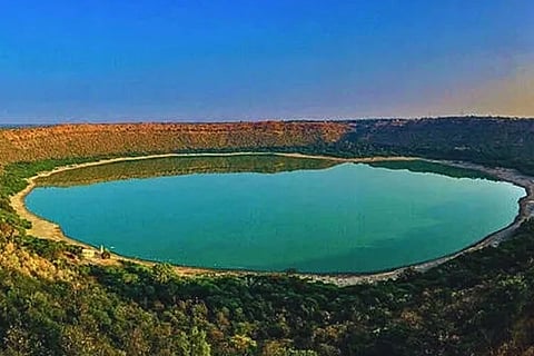 ಲೋನಾರ್ ಸರೋವರ