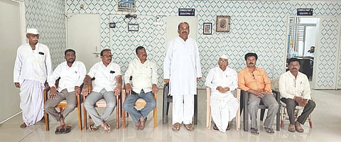 ಮಹಾಲಿಂಗಪುರದಲ್ಲಿ ಭಾನುವಾರ ಸುದ್ದಿಗೋಷ್ಠಿಯಲ್ಲಿ ಪಂಚಮಸಾಲಿ ಸಮಾಜದ ಜಿಲ್ಲಾಧ್ಯಕ್ಷ ಧರೆಪ್ಪ ಸಾಂಗಲಿಕರ ಮಾತನಾಡಿದರು. ಮಹಾದೇವ ಮೇಟಿ, ಶ್ರೀಶೈಲಪ್ಪ ಉಳ್ಳಾಗಡ್ಡಿ ಇದ್ದರು.