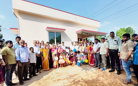 ಅಂಗನವಾಡಿ ಕೇಂದ್ರವನ್ನು ಉಮಾನಾಥ ಕೋಟ್ಯಾನ್ ಉದ್ಘಾಟಿಸಿದರು. ಶಶಿಕಲಾ, ಮನೋಹರ ಕೋಟ್ಯಾನ್ ಮೊದಲಾದವರಿದ್ದರು.
