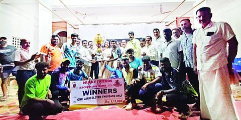 ಈಗಲ್ ಮೆರೈನ್ ತಂಡವು ದಿ.ಬಿ.ಎಸ್.ಚೆನ್ನಪ್ಪ ಟ್ರೋಫಿ ಪಡೆಯಿತು.