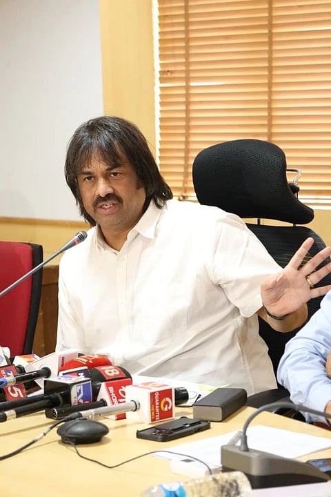 ಶಾಲಾ ಶಿಕ್ಷಣ ಇಲಾಖೆಯಲ್ಲಿ ಮಂಗಳವಾರ ಶಾಲಾ ಶಿಕ್ಷಣ ಮತ್ತು ಸಾಕ್ಷರತಾ ಇಲಾಖೆ ಸಚಿವ ಮಧು ಬಂಗಾರಪ್ಪ ಸುದ್ದಿಗೋಷ್ಠಿಯಲ್ಲಿ ಮಾತನಾಡಿದರು.