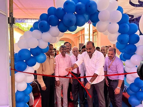  ಉಡುಪಿಯಲ್ಲಿ ಆಯೋಜಿಸಿದ್ದ ಡಯಾಬಿಟೀಸ್​ ಮೇಳವನ್ನು ಯಶ್​ಪಾಲ್​ ಸುವರ್ಣ ಉದ್ಘಾಟಿಸಿದರು. ಡಾ. ಜಿ.ಎಸ್​. ಚಂದ್ರಶೇಖರ್​, ಡಾ. ಅಶೋಕಕುಮಾರ್​, ಡಾ. ಬಸವರಾಜ ಹುಬ್ಬಳ್ಳಿ, ಡಾ. ಸುರೇಶ್​ ಹೆಗ್ಡೆ, ಬಸ್ರೂರು ರಾಜೀವ ಶೆಟ್ಟಿ, ಡಾ. ಅಶೋಕಕುಮಾರ್​ ವೈ,ಜಿ. ಇತರರಿದ್ದರು.