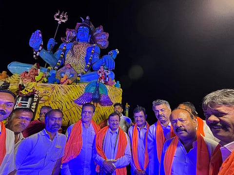 ಮಲ್ಲತ್ತಹಳ್ಳಿ ಕೆರೆ ಅಂಗಳದಲ್ಲಿ ಹಮ್ಮಿಕೊಂಡಿದ್ದ ಶಿವರಾತ್ರಿ ಕಾರ್ಯಕ್ರಮದಲ್ಲಿ ಸಂಸದ ಸಿ.ಎನ್.ಮಂಜುನಾಥ, ಶಾಸಕರಾದ ಡಾ.ಸಿ.ಎನ್. ಅಶ್ವತ್ಥನಾರಾಯಣ್, ಮುನಿರತ್ನ ಪಾಲ್ಗೊಂಡಿದ್ದರು. 