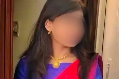 ಪ್ರೊಫೆಸರ್​ ಜತೆ ಸಂಬಂಧ ಕಲ್ಪಿಸಿದ ಕ್ಲಾಸ್​ಮೇಟ್ಸ್​​: ಮನನೊಂದು ಸಾವಿಗೆ ಶರಣಾದ ವೈದ್ಯಕೀಯ ವಿದ್ಯಾರ್ಥಿನಿ! Medical Student   