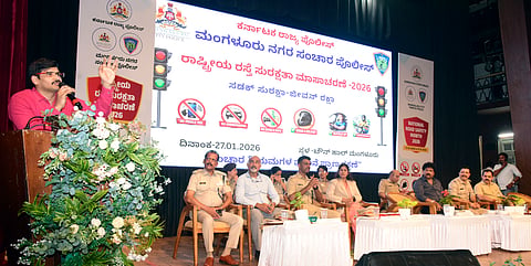 ರಾಷ್ಟ್ರೀಯ ರಸ್ತೆ ಸುರಕ್ಷತಾ ಮಾಸಾಚರಣೆ ಉದ್ಘಾಟಿಸಿ ಸುಧೀರ್ ಕುಮಾರ್ ರೆಡ್ಡಿ ಮಾತನಾಡಿದರು.