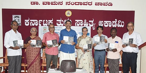 ಡಾ. ಚಲಪತಿ ಅವರು ‘ಆದಿಮ’ ಕೃತಿ ಬಿಡುಗಡೆಗೊಳಿಸಿದರು. ಸದಾಶಿವ, ತಾರಾನಾಥ ಗಟ್ಟಿ ಕಾಪಿಕಾಡ್, ಚಂದ್ರಕಲಾ ನಂದಾವರ ಮೊದಲಾದವರಿದ್ದರು.