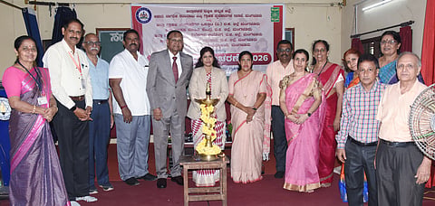  ವಿವಿಧ ಸಂಸ್ಥೆಗಳ ಸಹಯೋಗದಲ್ಲಿ ಮಂಗಳೂರು ಸರ್ಕಾರಿ ಶಿಕ್ಷಕ ಶಿಕ್ಷಣ ಮಹಾವಿದ್ಯಾಲಯದಲ್ಲಿ ವಿಶ್ವ ಗ್ರಾಹಕ ದಿನಾಚರಣೆ ಕಾರ್ಯಕ್ರಮ ನೆರವೇರಿತು.
