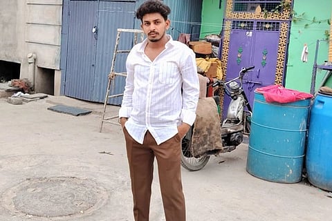 ಪ್ರೀತಿಸಿ ಮದ್ವೆಯಾದ ಕೆಲವೇ ಗಂಟೆಗಳಲ್ಲಿ ದುರಂತ: ಬಳ್ಳಾರಿಯಲ್ಲಿ ತಾಳಿ ಕಟ್ಟಿದ ಬೆನ್ನಲ್ಲೇ ನವವಿವಾಹಿತನ ಬರ್ಬರ ಹತ್ಯೆ! Newlywed Groom