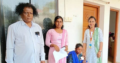 ಅಪಾಯಕ್ಕೆ ಸಿಲುಕಿದ್ದ ತಾಯಿ&ಶಿಶುವನ್ನು ರಸಿ ಮಹಿಳಾ ನಿಲಯದಲ್ಲಿ ಪುನರ್ವಸತಿ ನೀಡಲಾಯಿತು. ನಿತ್ಯಾನಂದ ಒಳಕಾಡು, ರಮ್ಯಾ, ವಿದ್ಯಾ ಇದ್ದರು.