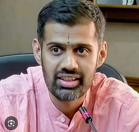 ಡಾ. ಪ್ರತೋಷ್ 