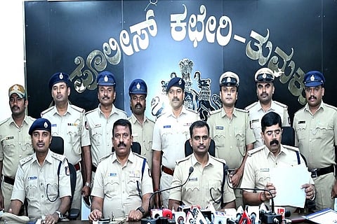 ತುರುವೇಕೆರೆ ಪೊಲೀಸರು ಬಂಧಿಸಿರುವ ಆರೋಪಿಗಳು
