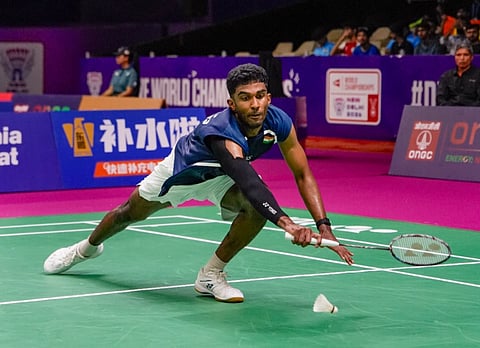 ವಿಶ್ವ ಬ್ಯಾಡ್ಮಿಂಟನ್​ ಚಾಂಪಿಯನ್​ಷಿಪ್​: ವಿಶ್ವ ನಂ. 1 ಶಿ ಯುಗೆ ಕನ್ನಡಿಗ ಆಯುಷ್​ ಶೆಟ್ಟಿ ಶಾಕ್​; ಪಿವಿ ಸಿಂಧು ಶುಭಾರಂಭ