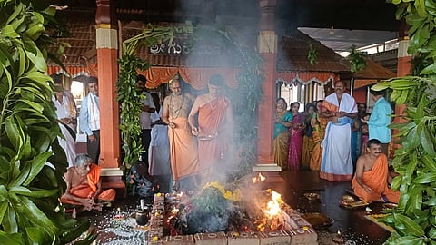 ಮಾಣಿಲ ಶ್ರೀಧಾಮ ಶ್ರೀ ದುರ್ಗಾಮಹಾಲಕ್ಷ್ಮೀ ಕ್ಷೇತ್ರದಲ್ಲಿ ಪ್ರತಿಷ್ಠಾಪನಾ ವರ್ಧಂತಿ ಅಂಗವಾಗಿ ಶ್ರೀ ಮೋಹನದಾಸ ಪರಮಹಂಸ ಸ್ವಾಮೀಜಿ ನೇತೃತ್ವದಲ್ಲಿ ಚಂಡಿಕಾ ಯಾಗ ನಡೆಯಿತು.