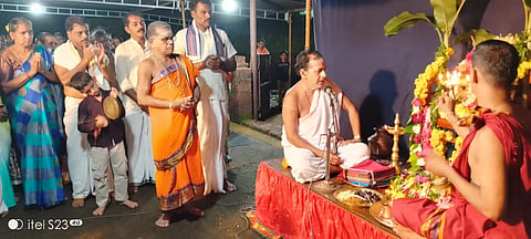ಕಣಿಯೂರು ಶ್ರೀ ಚಾಮುಂಡೇಶ್ವರಿ ದೇವಿ ಕ್ಷೇತ್ರದಲ್ಲಿ ತಂತ್ರಿವರ್ಯರಾದ ನಡಿಬೈಲು ಶಂಕರ್ ಭಟ್ ನೇತೃತ್ವದಲ್ಲಿ ವರಮಹಾಲಕ್ಷ್ಮೀ ವ್ರತ ಪೂಜೆ ನಡೆಯಿತು.