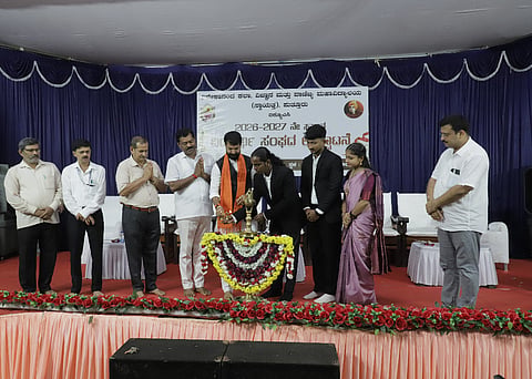 ವಿವೇಕಾನಂದ ಕಾಲೇಜಿನ ವಿದ್ಯಾರ್ಥಿ ಸಂಘವನ್ನು ವಿಧಾನ ಪರಿಷತ್ ಸದಸ್ಯಡಾ ಸಿ.ಟಿ.ರವಿ ಉದ್ಘಾಟಿಸಿದರು. ಕೃಷ್ಣ ಶೆಟ್ಟಿ ಕಡಬ, ಡಾ.ಶ್ರೀಪತಿ ಕಲ್ಲೂರಾಯ, ಮುರಳಿಕೃಷ್ಣ ಕೆ.ಎನ್., ಪ್ರೊ.ಶ್ರೀಕೃಷ್ಣ ಗಣರಾಜ ಭಟ್ ಇದ್ದರು.