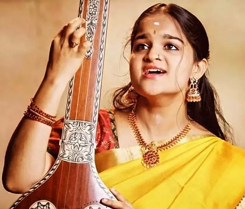 ಉಡುಪಿಯ ಪ್ರತಿಭಾವಂತ ಗಾಯಕಿ ಪ್ರಜ್ಞಾ ಅಡಿಗ.