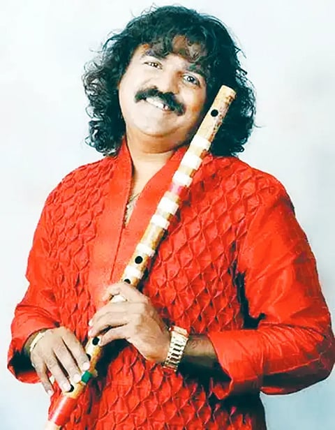 flute music ಪಂ. ಪ್ರವೀಣ ಗೋಡ್ಖಿಂಡಿ 