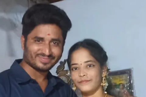 Pregnant Telangana Woman Dies By Suicide