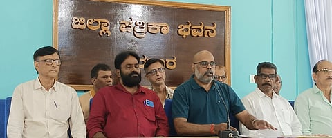 ಬಿಣಗಾ ಗ್ರಾಸಿಂ ಇಂಡಸ್ಟ್ರಿ ನಿವೃತ್ತ ನೌಕರರ ಸುದ್ದಿಗೋಷ್ಠಿ 