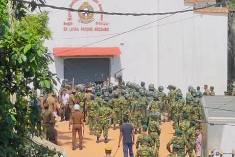ಶ್ರೀಲಂಕಾದ ಜೈಲಿನಲ್ಲಿ ಎರಡು ಡ್ರಗ್ಸ್​ ಗ್ಯಾಂಗ್​ಗಳ ನಡುವೆ ಭೀಕರ ಬಡಿದಾಟ: 25 ಸಾವು, 100ಕ್ಕೂ ಅಧಿಕ ಕೈದಿಗಳಿಗೆ ಗಾಯ! Prison Riot
