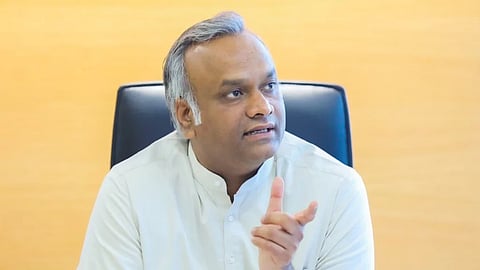 ಗ್ರಾಮೀಣಾಭಿವೃದ್ಧಿ ಮತ್ತು ಪಂಚಾಯತ್‌ರಾಜ್ ಸಚಿವ ಪ್ರಿಯಾಂಕ್ ಖರ್ಗೆ 