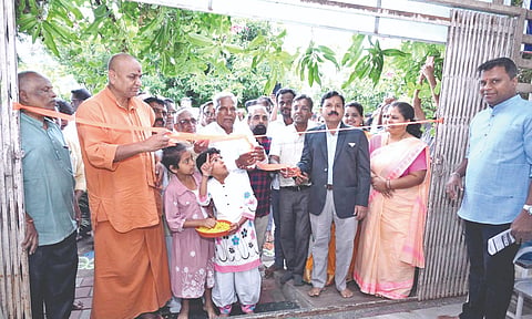ರಬಕವಿ ಸಮೀಪದ ಸುಶೀಲಾದೇವಿ ಯೋಗ ಮತ್ತು ಪ್ರಕತಿ ಚಿಕಿತ್ಸಾ ವೈದ್ಯಕೀಯ ಕಾಲೇಜ್ ಹಾಗೂ ಸಂಶೋಧನಾ ಕೇಂದ್ರವನ್ನು ಕನ್ಹೇರಿ ಶ್ರೀ ಕಾಡಸಿದ್ಧೇಶ್ವರ ಸಂಸ್ಥಾನಮಠದ ಅದಶ್ಯ ಕಾಡಸಿದ್ಧೇಶ್ವರ ಶ್ರೀಗಳು ಉದ್ಘಾಟಿಸಿದರು. ಡಾ. ಪರಶುರಾಮ ರಾವಳ ಉಪಸ್ಥಿತರಿದ್ದರು.