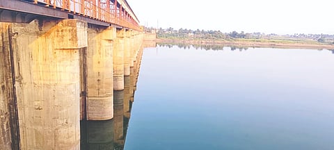  ಹಿಪ್ಪರಗಿ ಬ್ಯಾರೇಜ್‌ನಲ್ಲಿ ಸುಮಾರು 4 ಟಿಎಂಸಿ ನೀರು ಸಂಗ್ರಹವಾಗಿರುವ ದೃಶ್ಯ.
