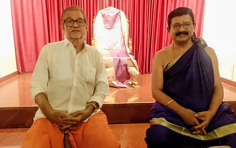 ಉಡುಪಿಯ ಗೀತಾ ಮಂದಿರದಲ್ಲಿ ನಡೆದ ಸುದ್ದಿಗೋಷ್ಠಿಯಲ್ಲಿ ಮಂಜುನಾಥ್​ ಕುಡವ ಮಾತನಾಡಿದರು. ಕೆ. ರಮಣ್​ ಆಚಾರ್ಯ ಇದ್ದರು.