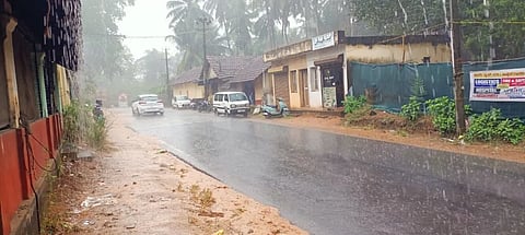 ಏಕಾಏಕಿ ಸುರಿದ ಮಳೆ