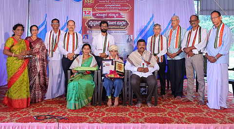  ಅರಸಮ್ಮಕಾನು ಶ್ರೀನಾಗಕನ್ನಿಕಾ ದುರ್ಗಾಪರಮೇಶ್ವರಿ ದೇವಳ ಸಭಾಂಗಣದಲ್ಲಿ ರಿಷಾ ಆರ್.ಶೆಟ್ಟಿ ಅವರಿಗೆ ಹುಟ್ಟೂರ ಸನ್ಮಾನ ನಡೆಯಿತು. ಪ್ರಮುಖರಾದ ಬಾಲಕೃಷ್ಣ ಅಲ್ಸೆ, ರಾಧಕೃಷ್ಣ ಕ್ರಮಧಾರಿ, ಸೀತಾನದಿ ವಿಠ್ಠಲ ಶೆಟ್ಟಿ, ಎಸ್.ಜಯರಾಮ ಶೆಟ್ಟಿ ಸುರ‌್ಗೋಳಿ, ರಾಜೀವ ಶೆಟ್ಟಿ ಬೆಪ್ಡೆ, ಮೋಹನದಾಸ್ ಹೆಗ್ಡೆ ಕುದ್ರುಬೀಡು,ನಾಗರಾಜ ಬಾಯರಿ ಗಂಗಡಬೈಲು, ಕೆ.ಸುಧಾಕರ ಶೆಟ್ಟಿ ಅರಸಮ್ಮಕಾನು ಉಪಸ್ಥಿತರಿದ್ದರು.  